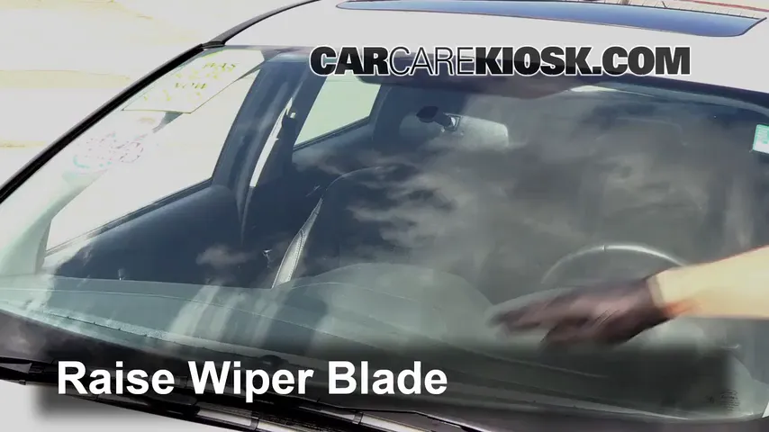 2013 Ford Focus SE 2.0L 4 Cyl. FlexFuel Hatchback Windshield Wiper Blade (Front)